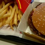 休出したりクォーターパウンダーを食べたりPS4 Proが欲しかったり